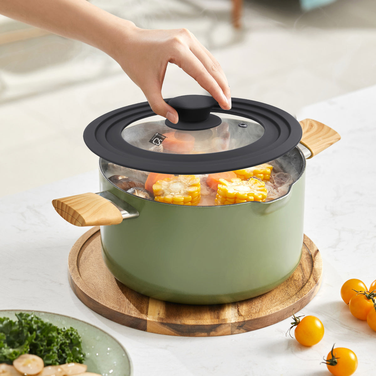 Sola Universal Glass Lid for Saucepan - 28/30/32cm