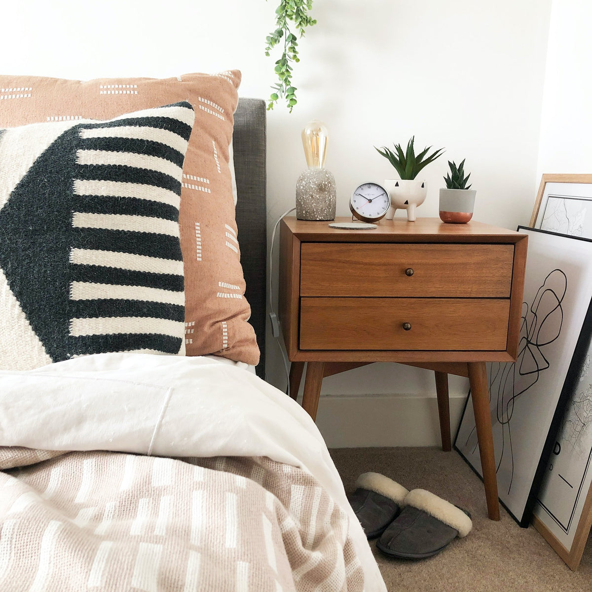 NeXtime - Alarm clock - 9 x 9 x 7.5 cm - Metal - White - 'Company Alarm'